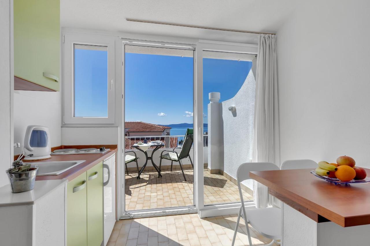Apartmani Verica Tučepi エクステリア 写真