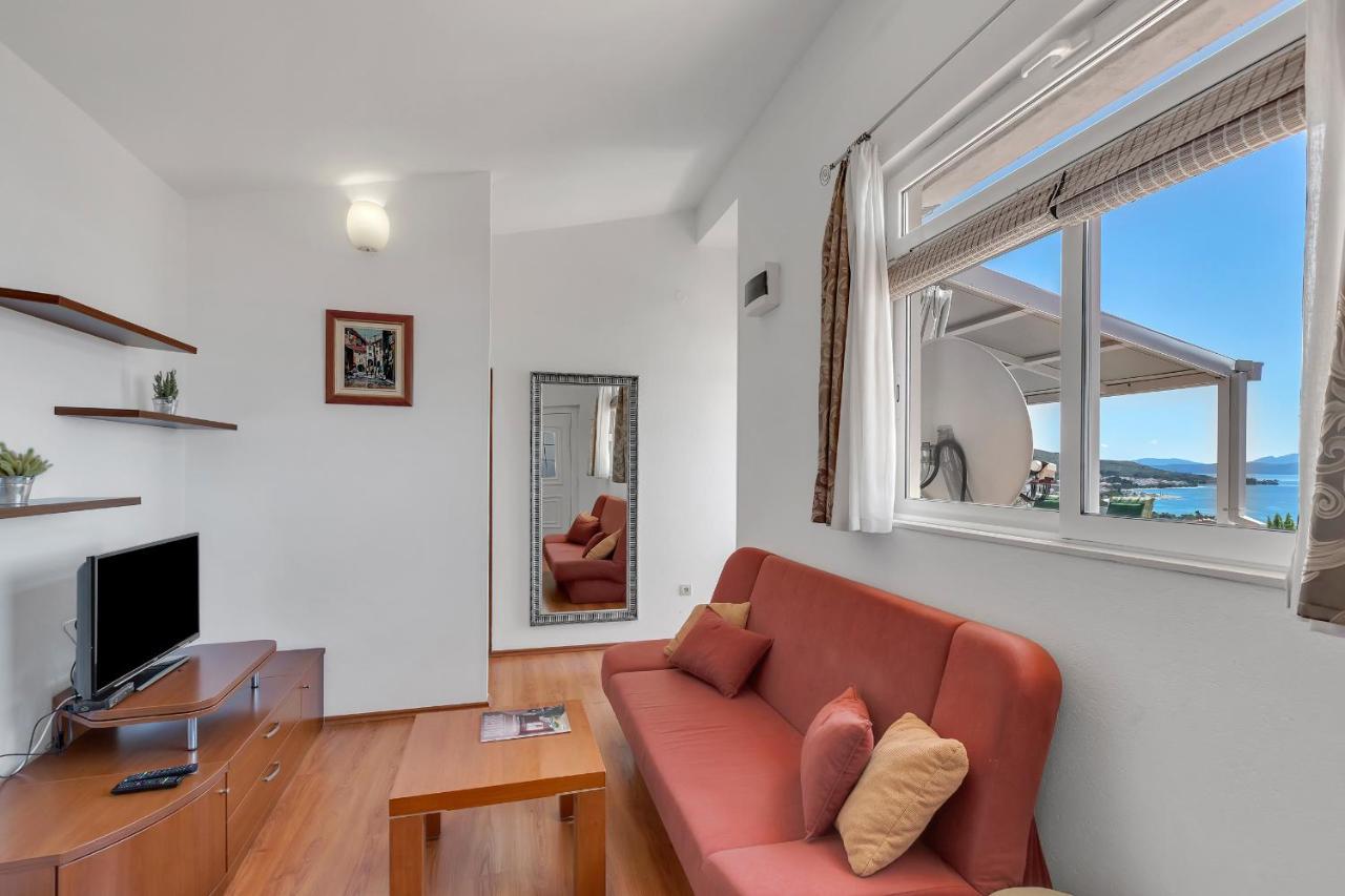 Apartmani Verica Tučepi エクステリア 写真