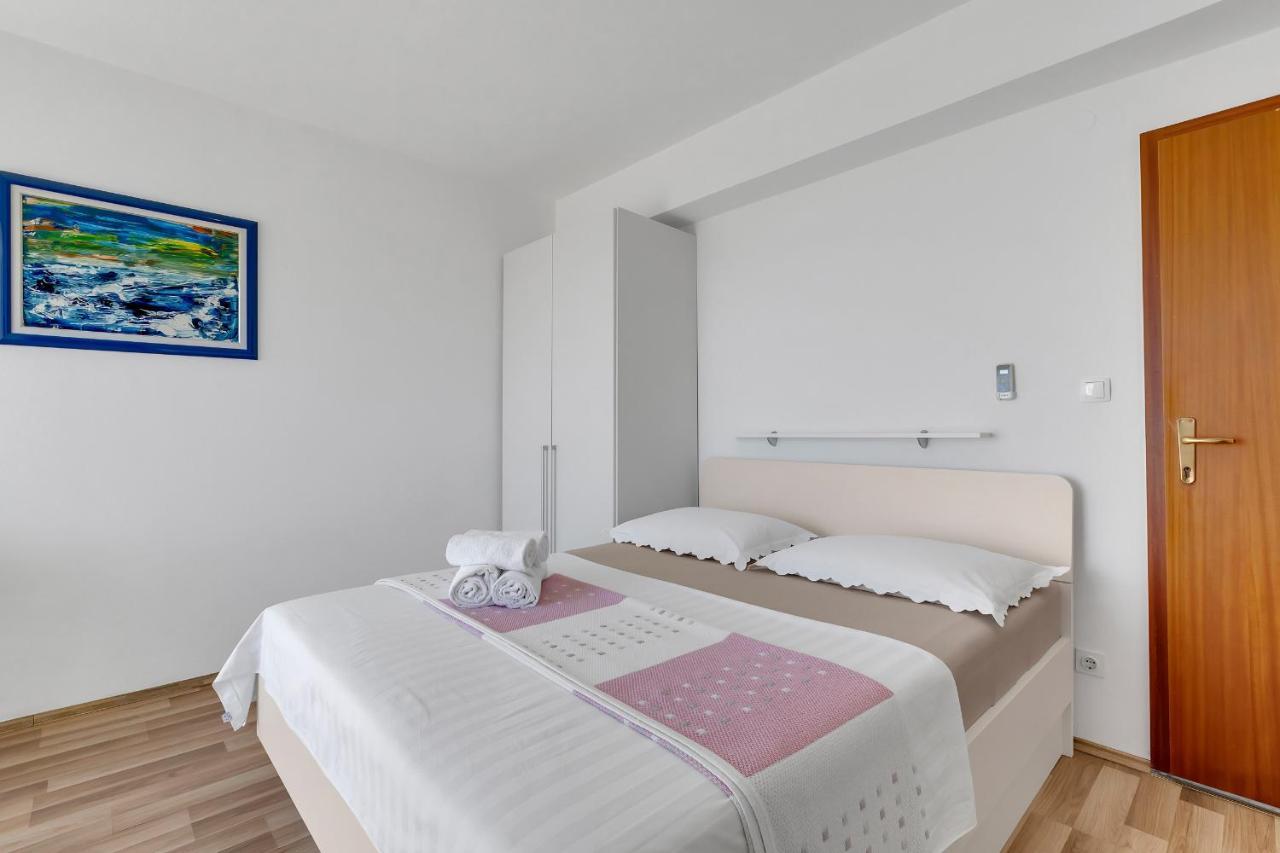 Apartmani Verica Tučepi エクステリア 写真