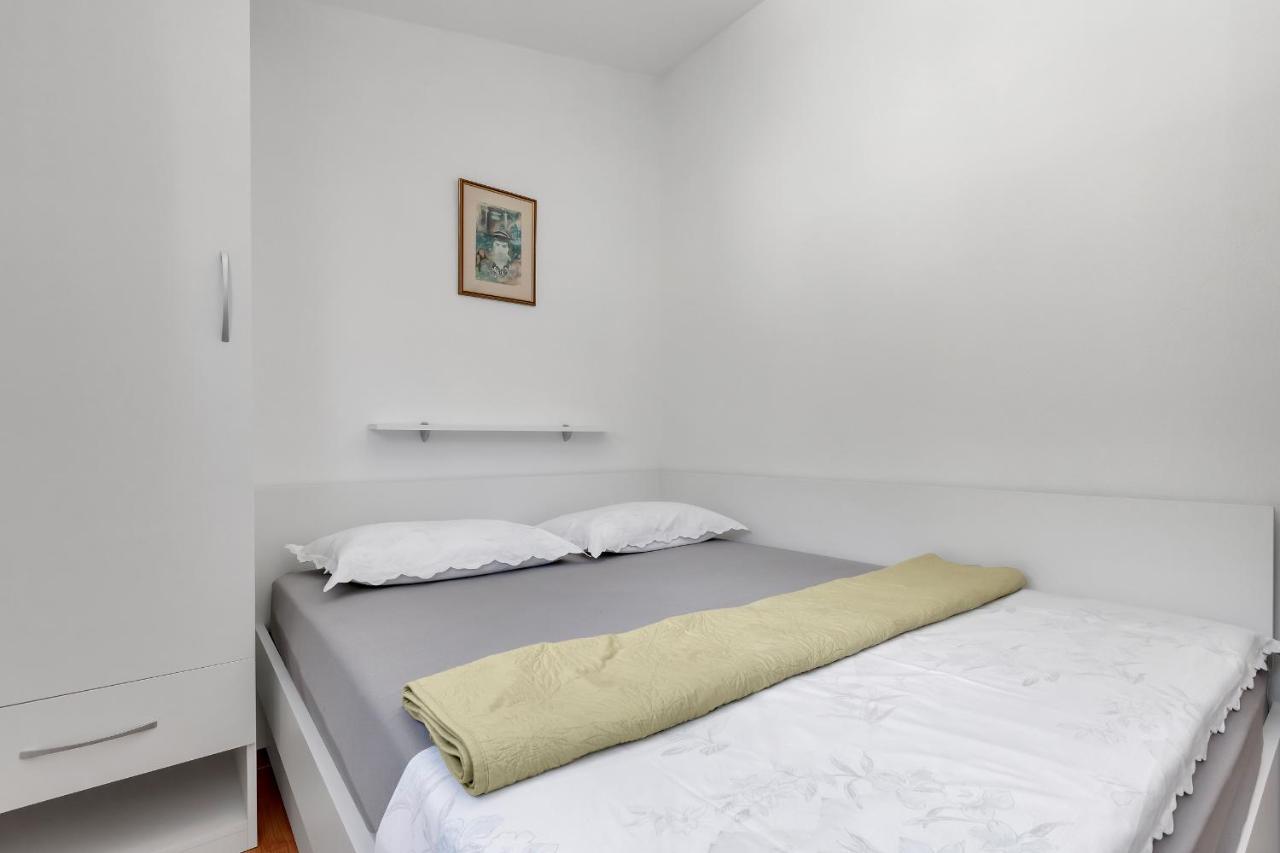 Apartmani Verica Tučepi エクステリア 写真